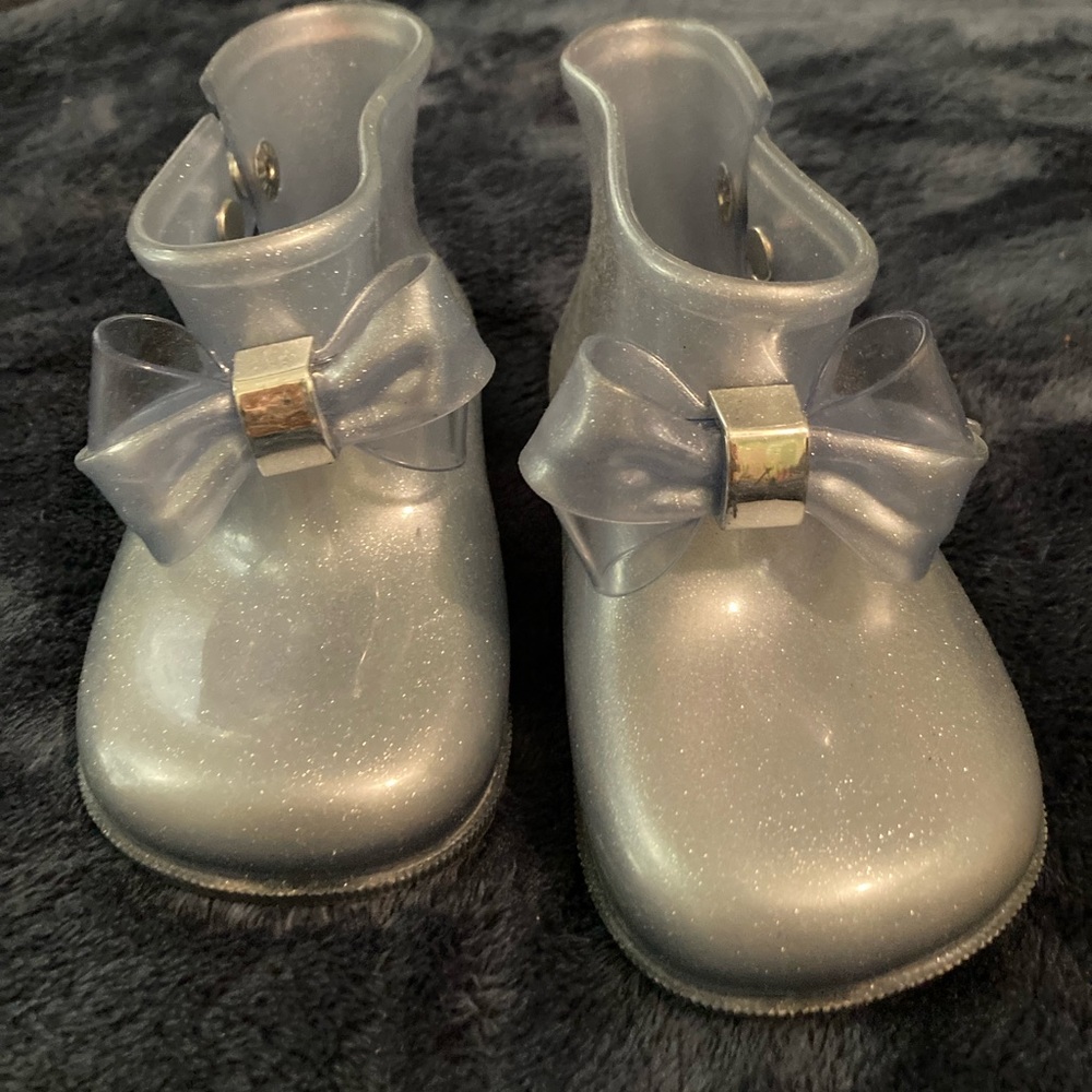 Mini Melissa size 8 booties